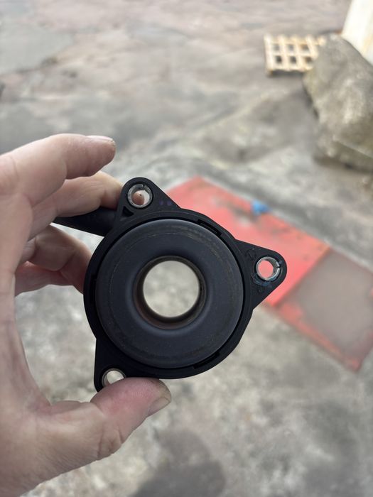 Робочий циліндр зчеплення з вижимним підшипником VAG 0A5141671N