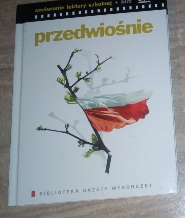 Przedwiośnie - książka z omówieniem lektury + film DVD