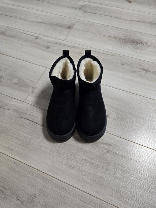 Продаю жіночі угги !!