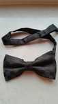 Elegancki czarna mucha w kwadraty