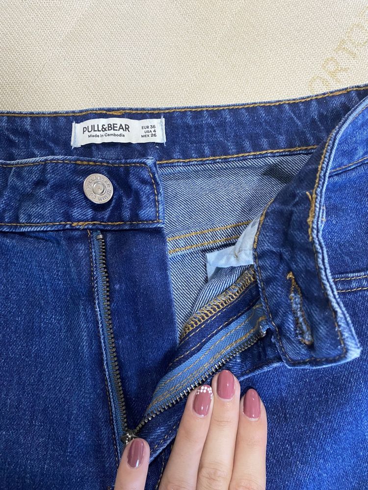 Mom jeans pull and bear