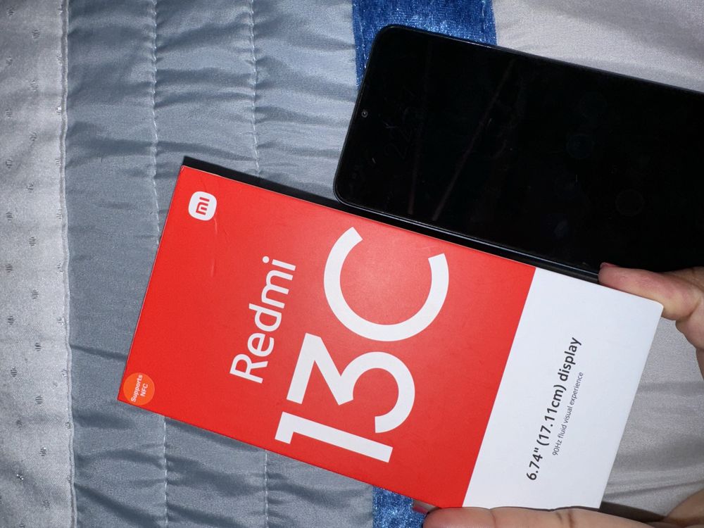 Redmi 13 quase novo sem marca de uso