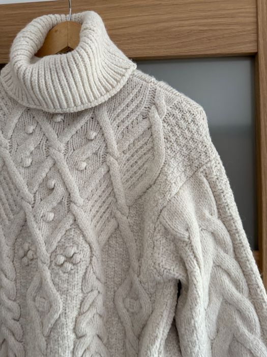 Zara sweter oversize warkocze frędzle