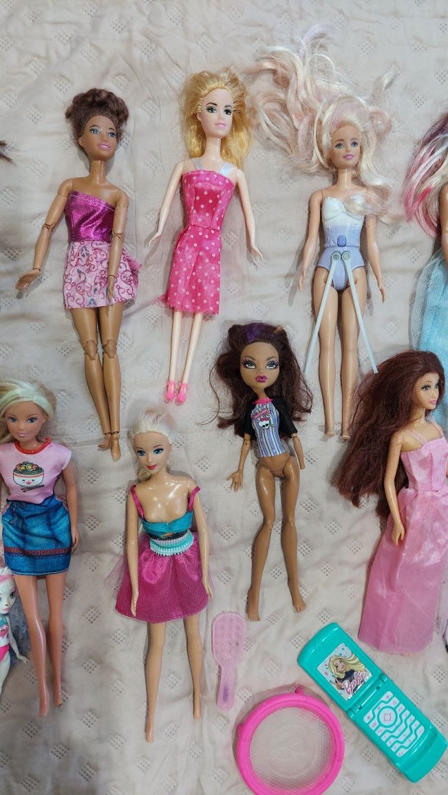 Zestaw lalek Barbie i Rainbow high