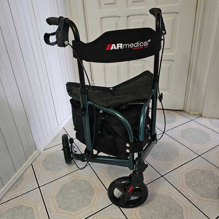 Balkonik trójkołowy