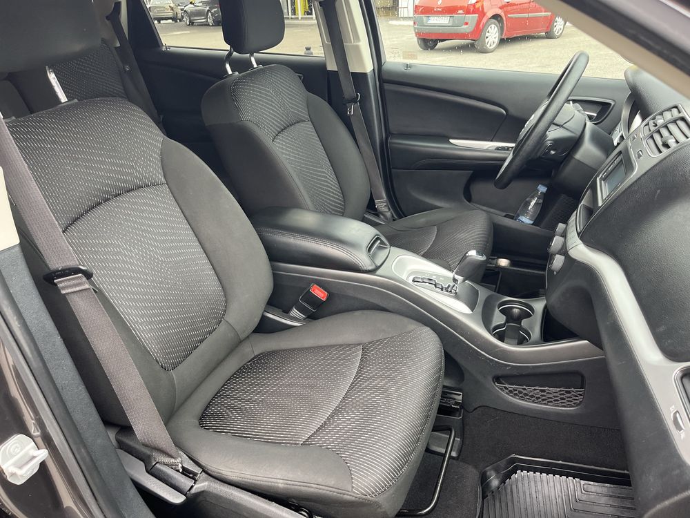 Dodge Journey 2,4 мінімальну пошкодження, відмінний стан