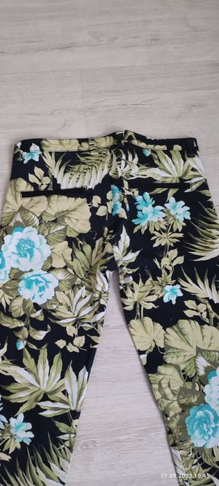 Spodnie w kwiaty ZARA r.34