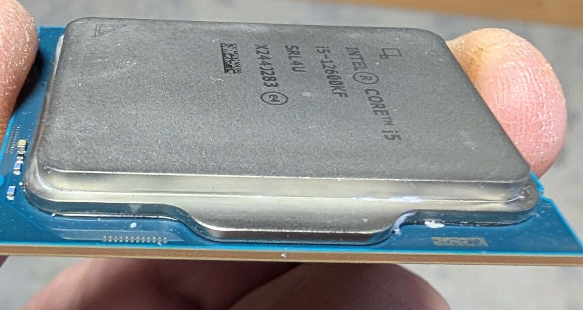 Процесор Intel Core i5-12600KF