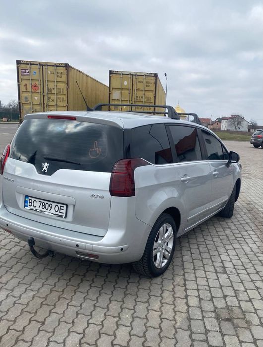 Продам пежо 5008