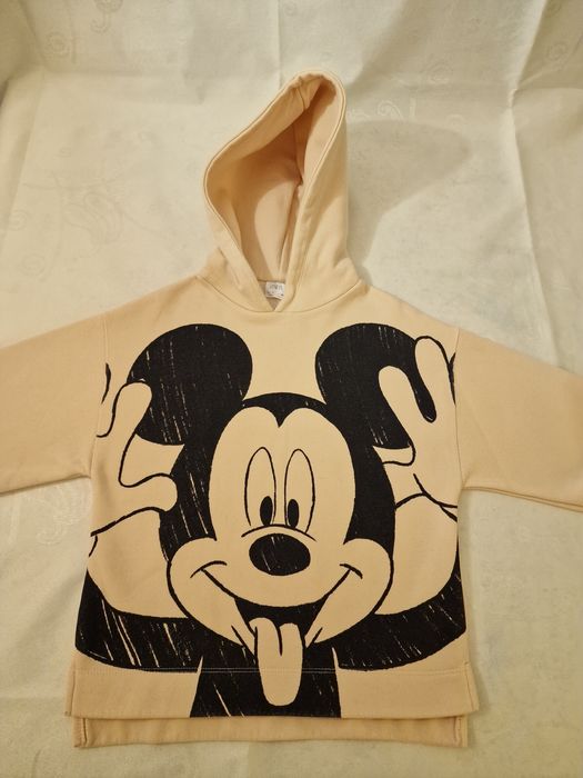Hoodie e Sweatshirt quentinha Disney da Zara com capuz. Tamanho 9 anos