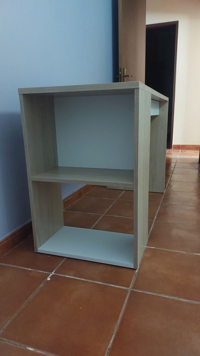 Secretária clara