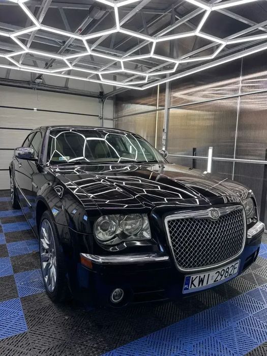 Chrysler 300C Srzedam. Wersja limitowana Heritage Edition.