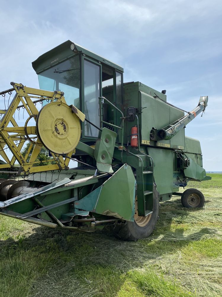 ПРОДАЄТЬСЯ John Deere 952 зі січкарнею