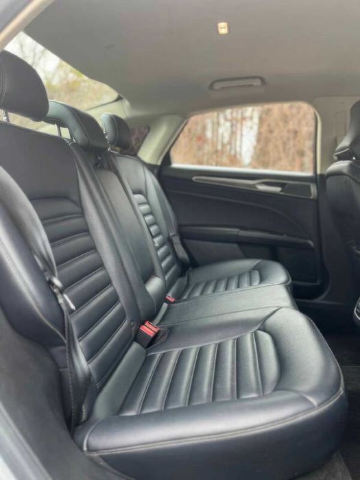 Ford Fusion      2019