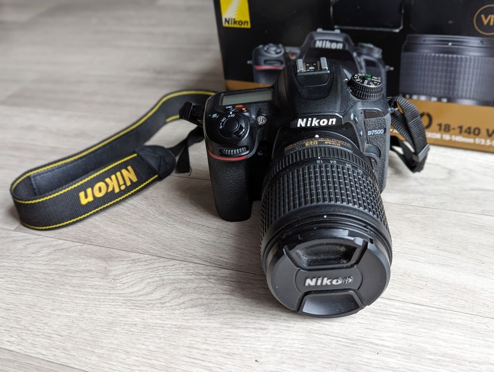 Aparat Nikon D7500