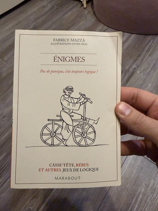 Книга з дагадками на французькій мові