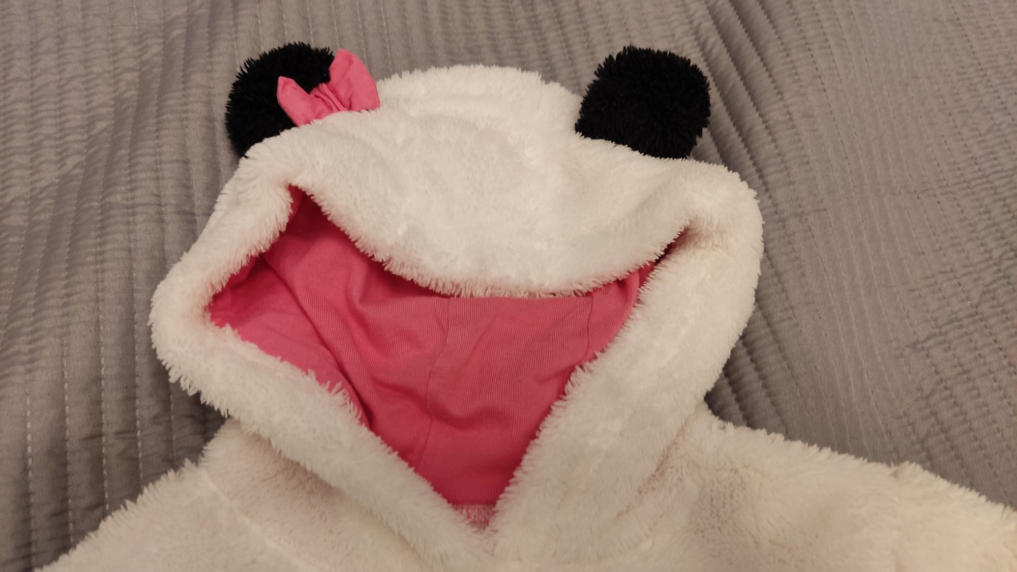 Biała bluza polar