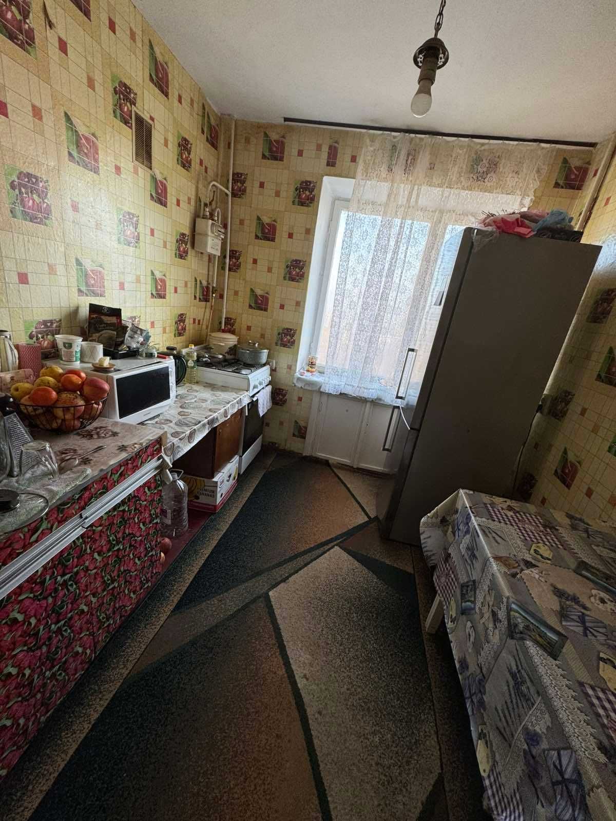 Продається 2 - х кімнатна квартира у центрі міста(біля льонокомбінату)