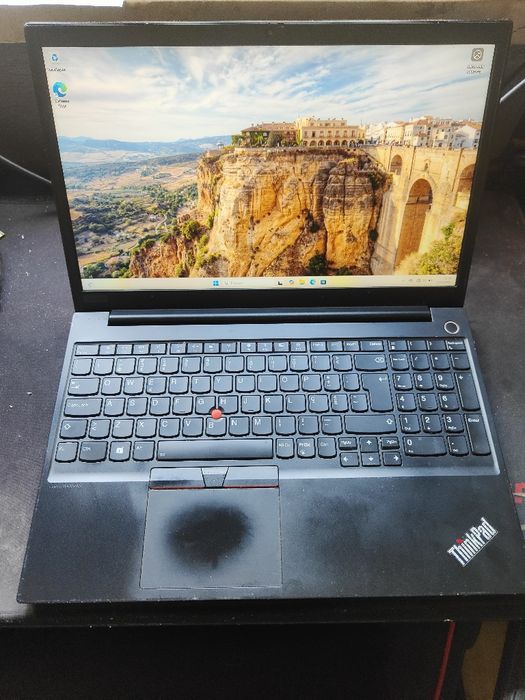 Portátil Lenovo Thinkpad E15 15.6" i5 10th 16GB RAM 256GB M2