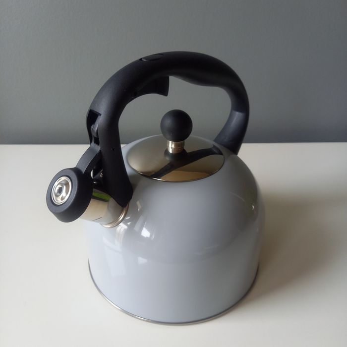 Czajnik tradycyjny szaro/srebrny połysk stał nierdzewna 2,5l gaz induk