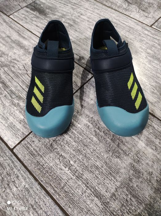 Sandały Adidas Altaventure 32