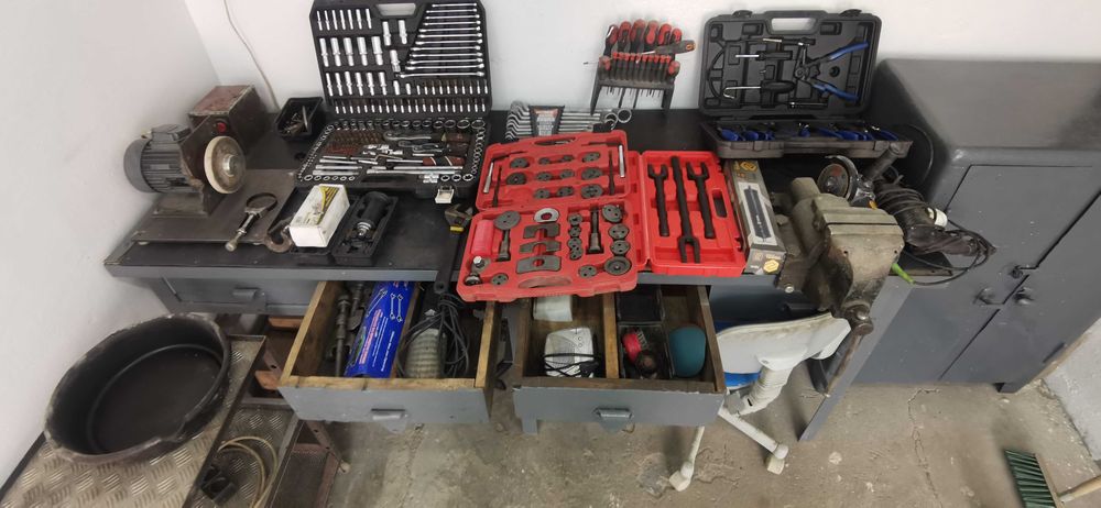 Garaż warsztat 18 m2 z kanałem, narzędziami,  Złocieniec ul. Dworcowa