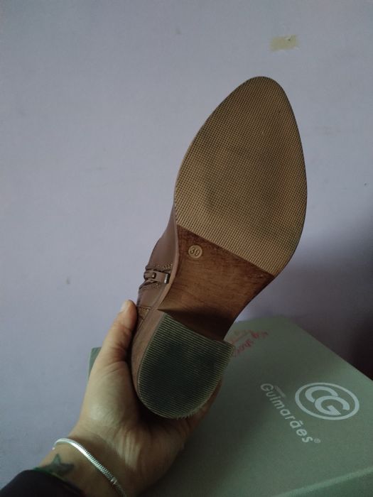 Calçado 10€ /cada