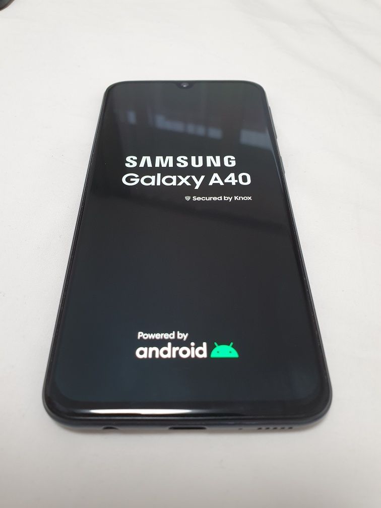 Смартфон 5.9" Samsung Gаlaxy A40 SM-A405FN/DS