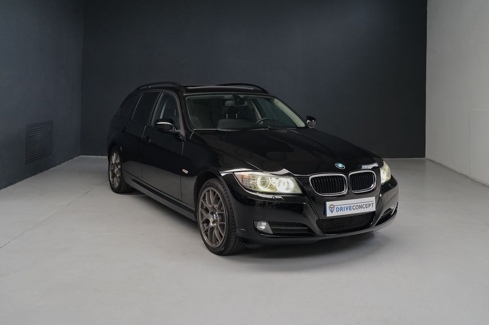BMW 320 d Touring Navigation Sport