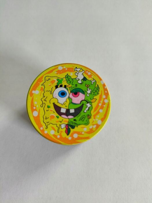 Młynek do suszu konopii grinder crusher Spongebob marichuana