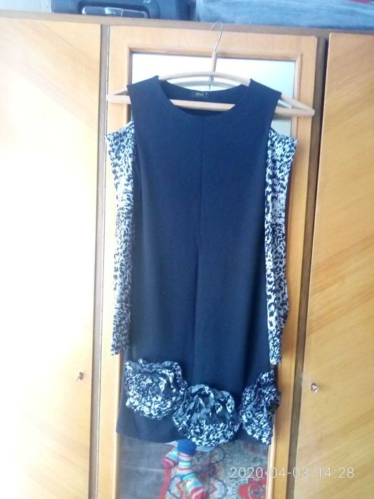 Платье красивое..