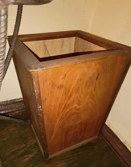 Drewniany pojemniki na parasol PRL