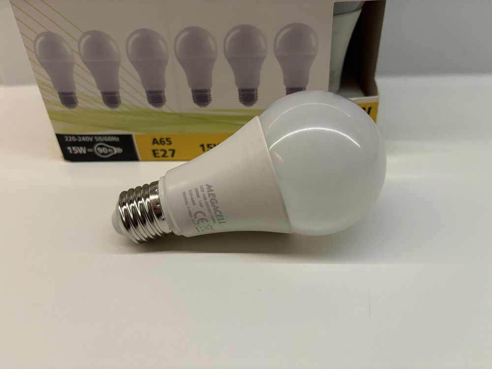 Zarowka led energooszczedna megacell 50/60 Hz