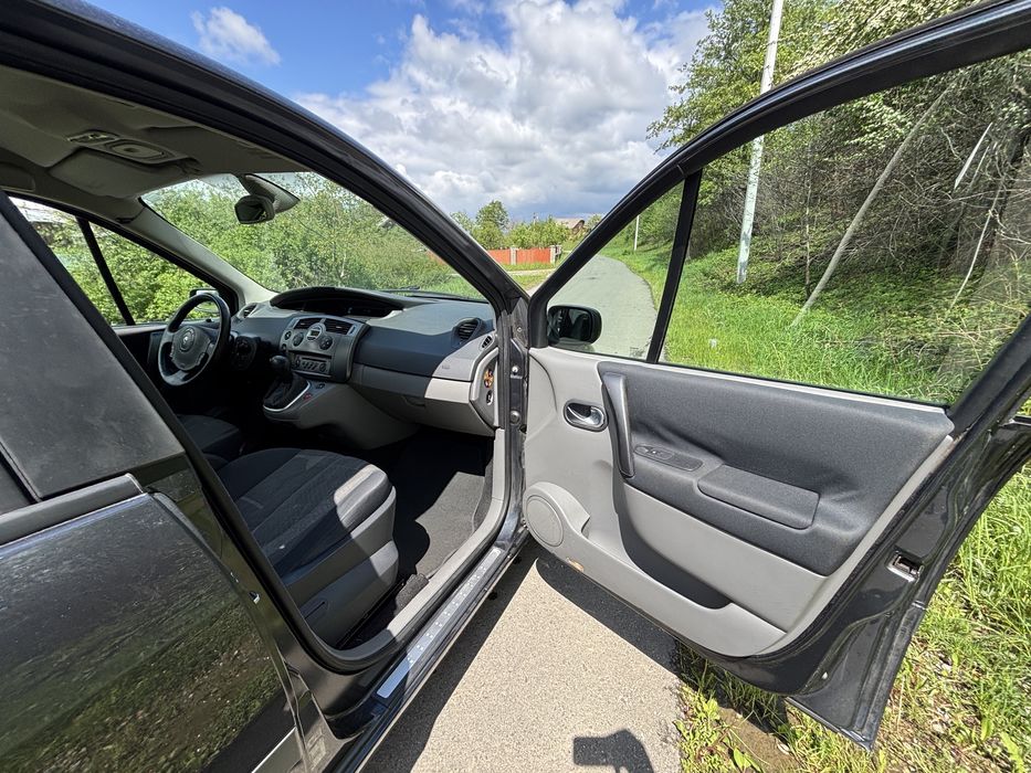 Renault Scenic Автомат 1,6 бензин
