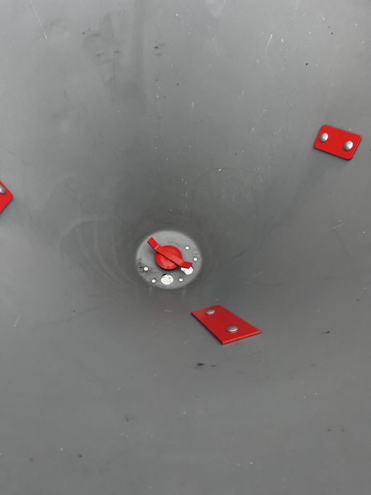 Лійка, розкидач мінеральних добрив, МТЗ