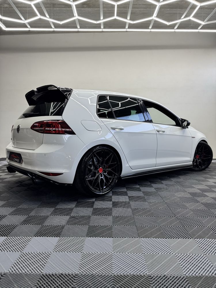 VOLKSWAGEN GOLF 7 GTI