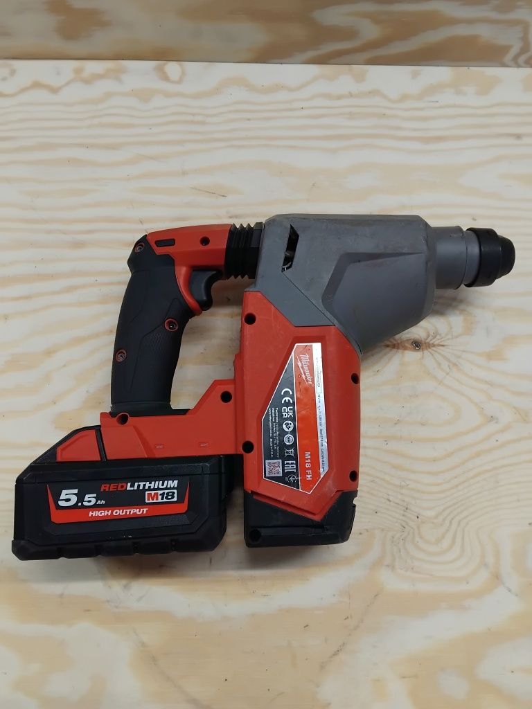 Milwaukee m18 FHXMłotowiertarka  z baterią 5,5Ah