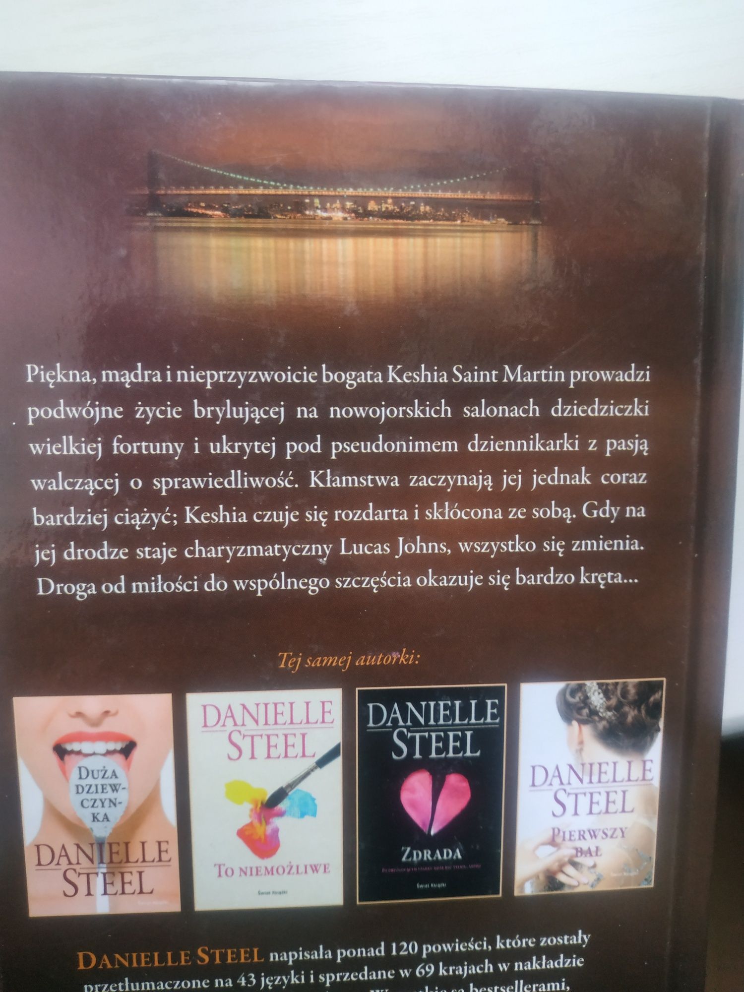 Książka Danielle Steel Zwiastun miłości