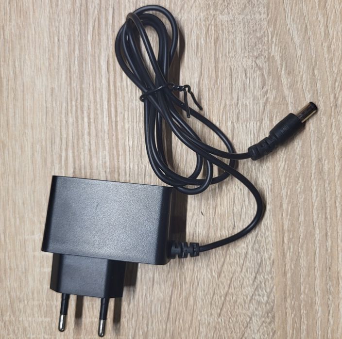 Блок питания 24V 0.25A (6W) — адаптер для LED, роутеров, камер