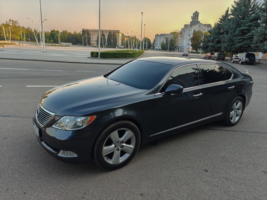 Продам лексус SL460L обмін не цікавить