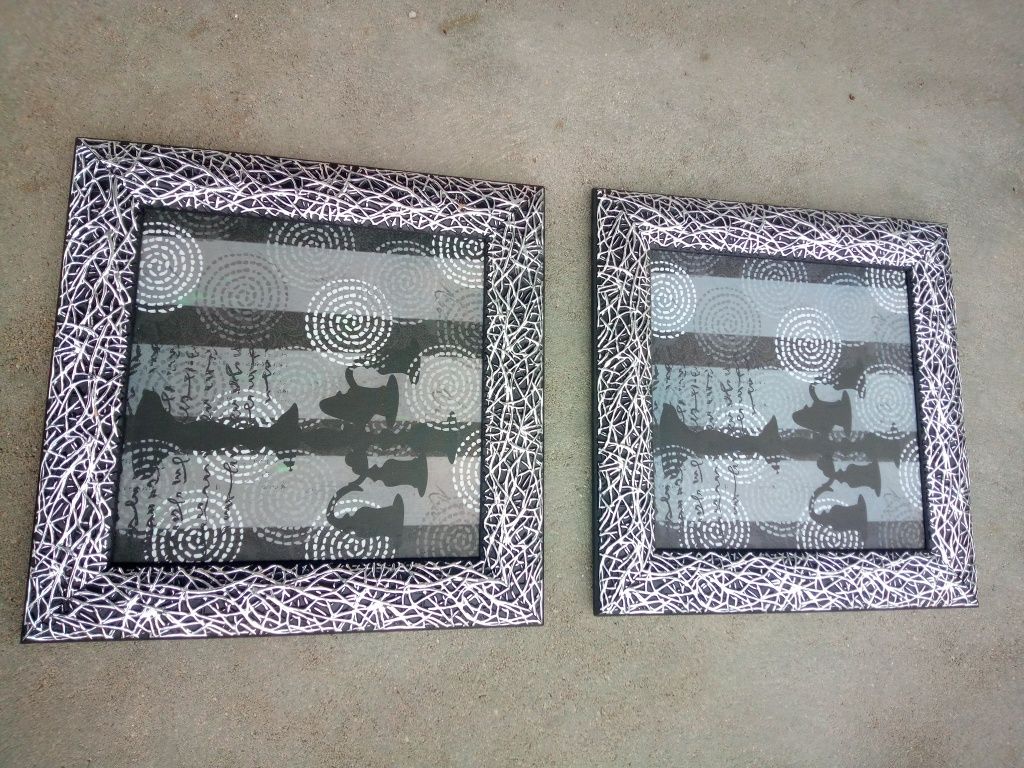 Quadros 47cm moldura com relevos