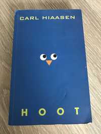 Книга на английском Hoot by Carl Hiaasen