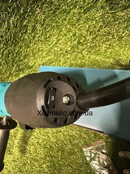 Шліфувальна машина Makita GA 5030 з регулюванням обертів 720В/125мм