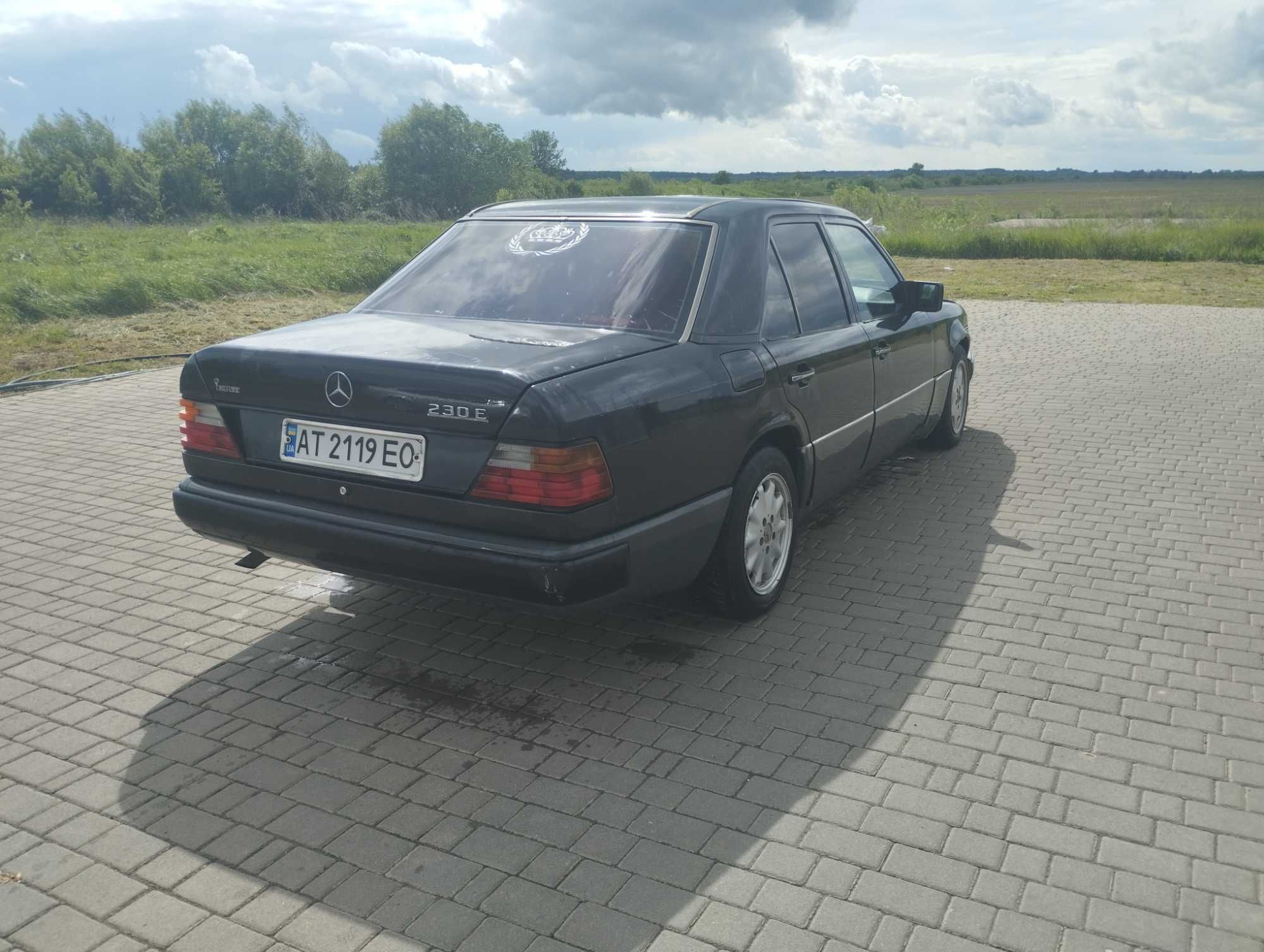 Мерседес w 124 E230