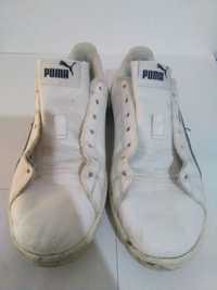 Tênis Puma brancos em bom estado
