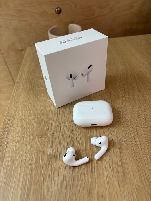 Apple AirPods Pro 1 Magsafe Czarging Case