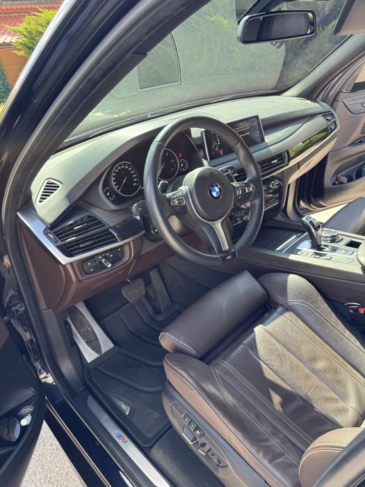 Продам BMW X5 F15 Official