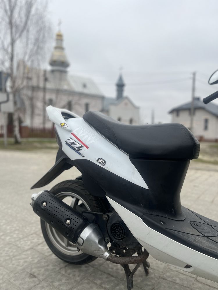 Скутер Suzuki zz inch up sport