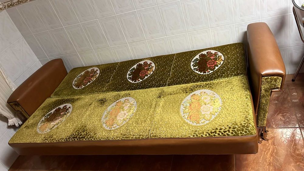Sofá que faz de cama