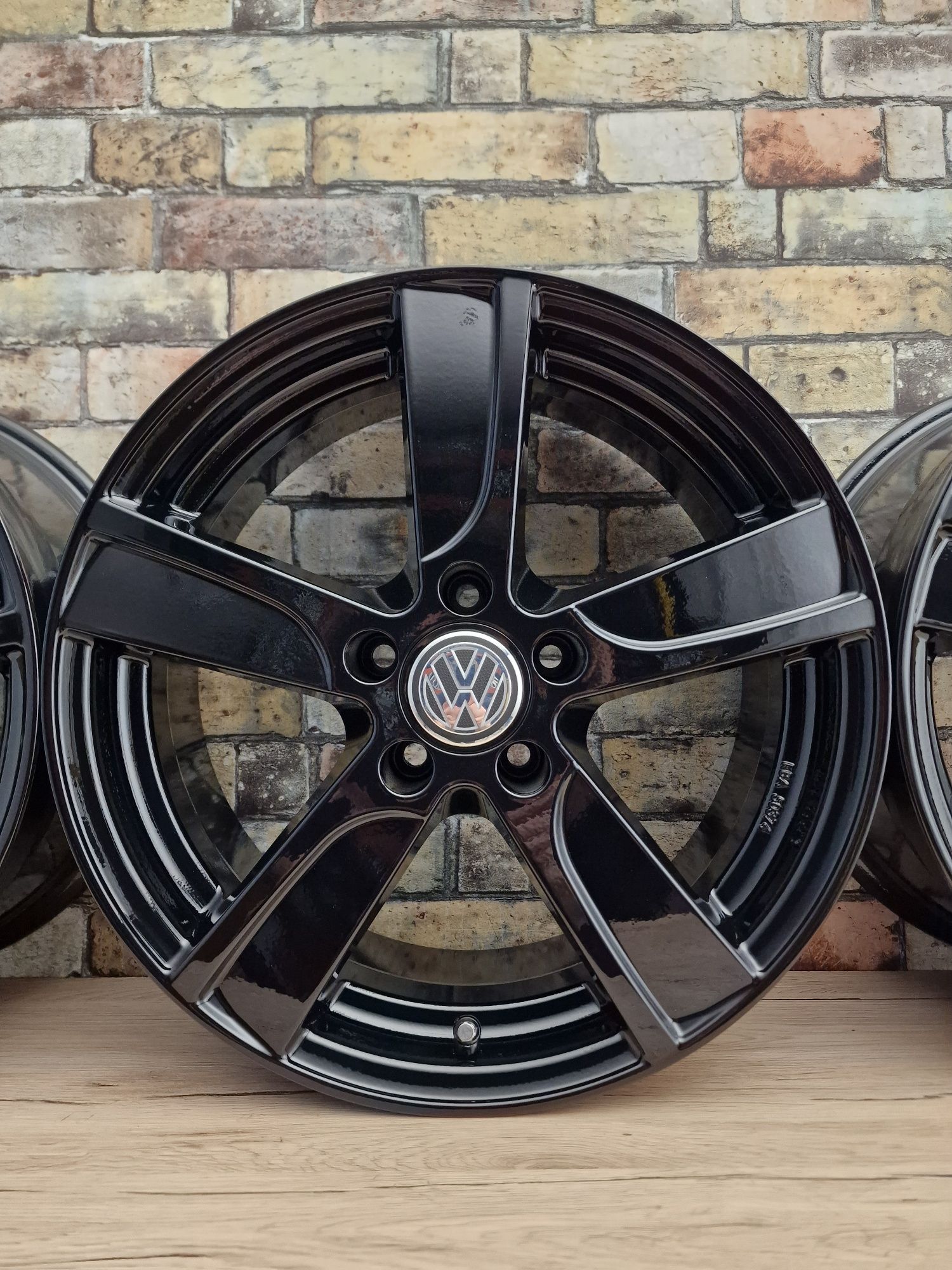 5x112 17' VW Passat Golf Tiguan Touran T-Roc T4 Sharan Caddy Jetta EOS